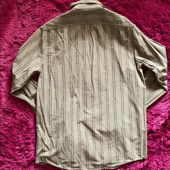 Calvin Klein Jeans olive green button down shirt - Picture 5 of 9